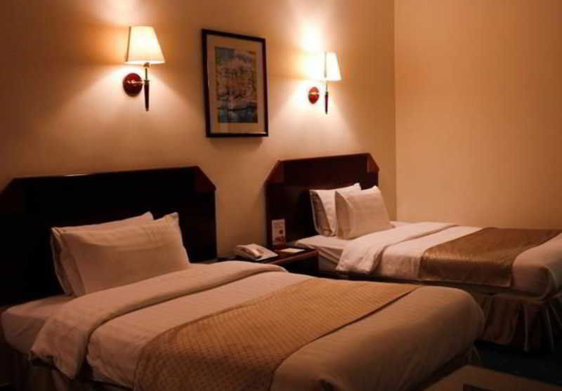 Hotel Days & Amman